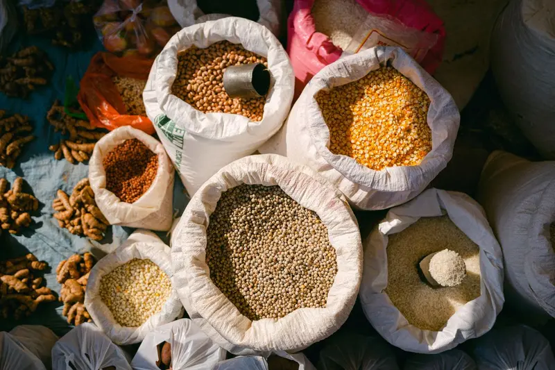 Granos y semillas de un comercio agrícola de San Carlos con tienda online