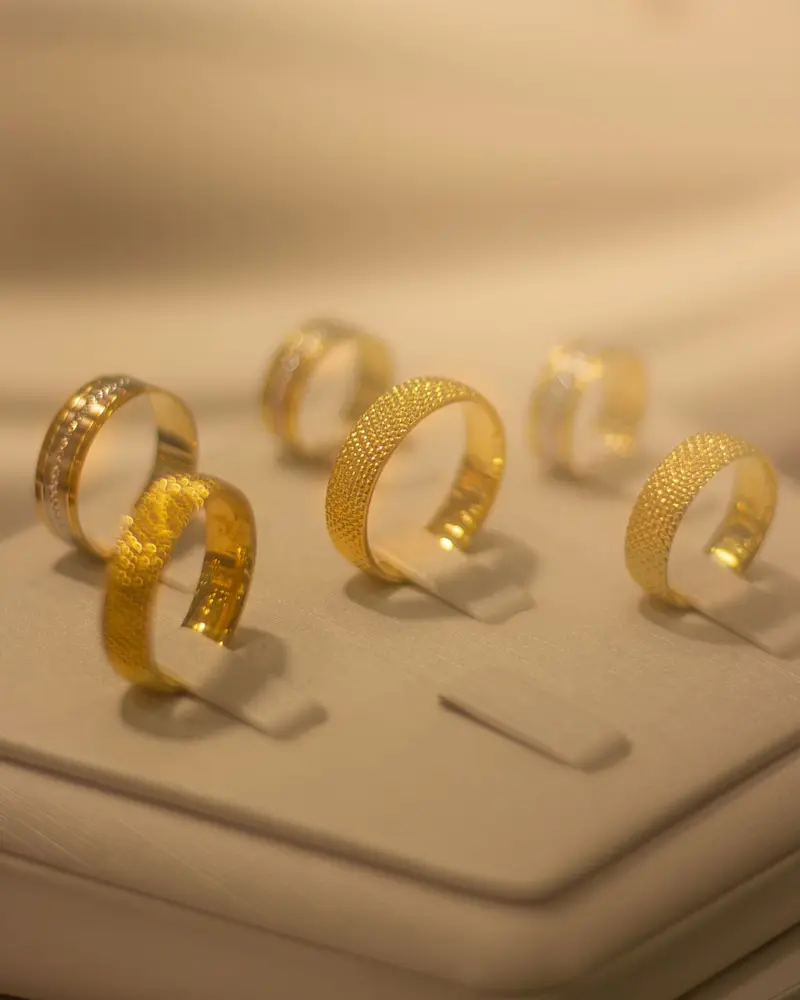 Anillos en un catálogo digital